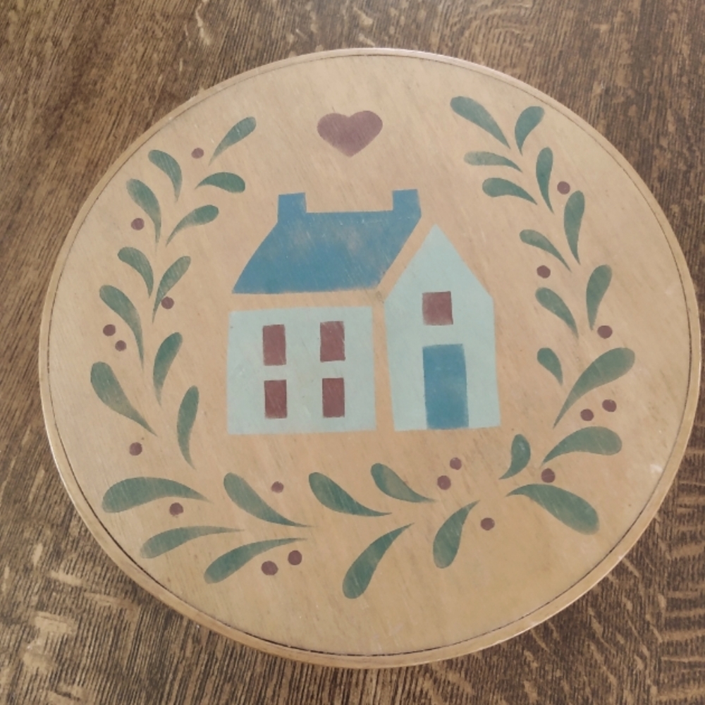 Wooden Folk Art Round Box with Lid from The Old Drum Shop; Great Sewing Box